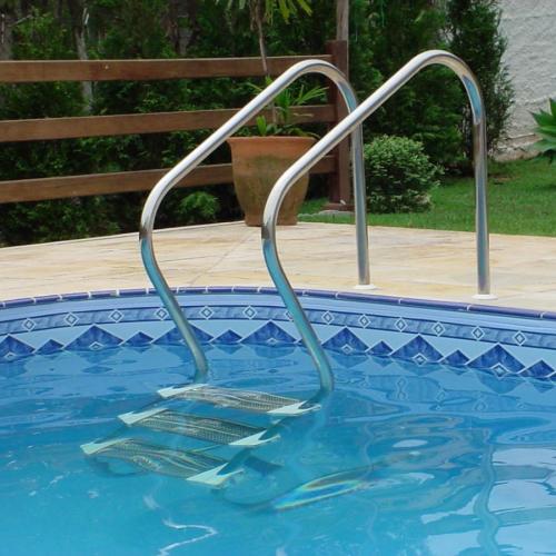 Escadas para Piscinas de Inox